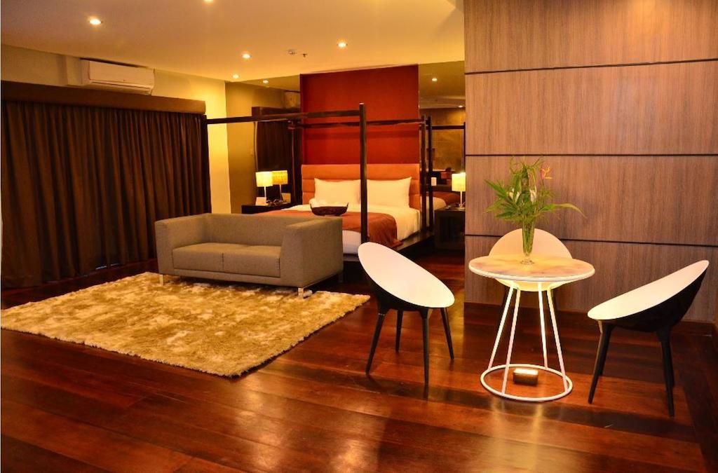 One Manalo Place Пуэрто-Принцеса Экстерьер фото